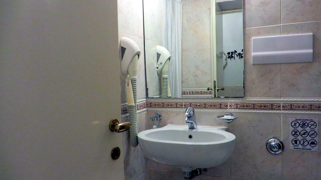 Hotel San Salvador Basic & Local 2 Stars Hotel Венеція Екстер'єр фото